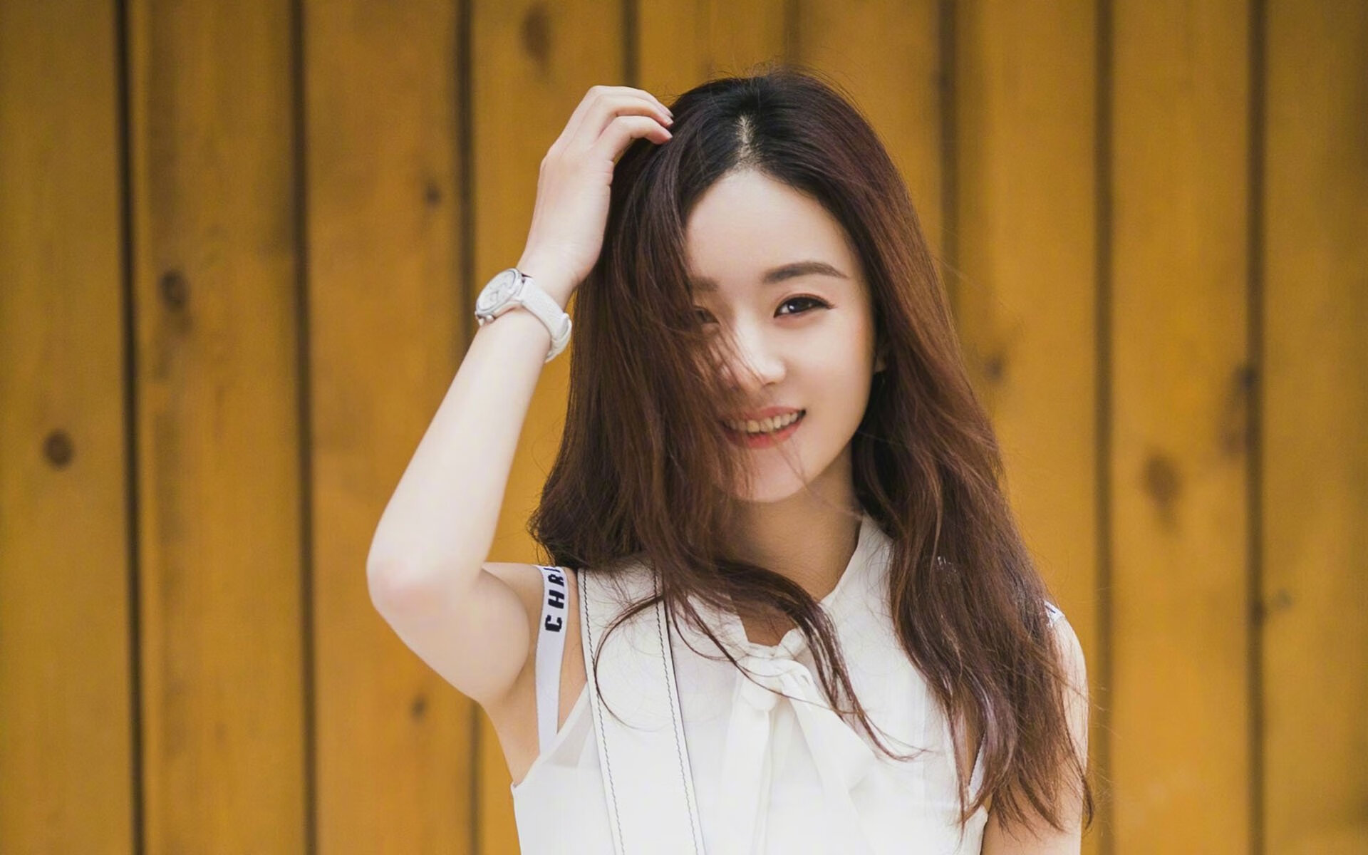 kaiyun网站-全息投影技术在电竞领域的应用：视觉冲击与沉浸式观赛，全息投影游戏设备