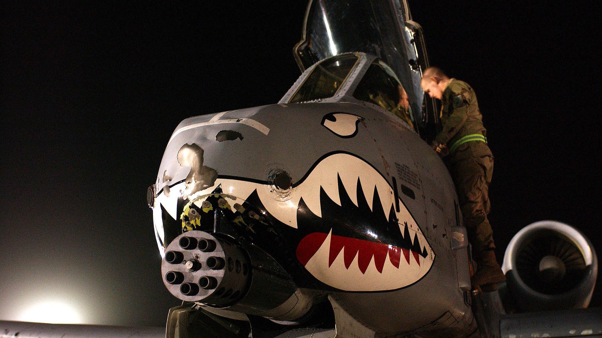 球迷“创意无限”自制作品:带你重温最感动瞬间,自创球技免费