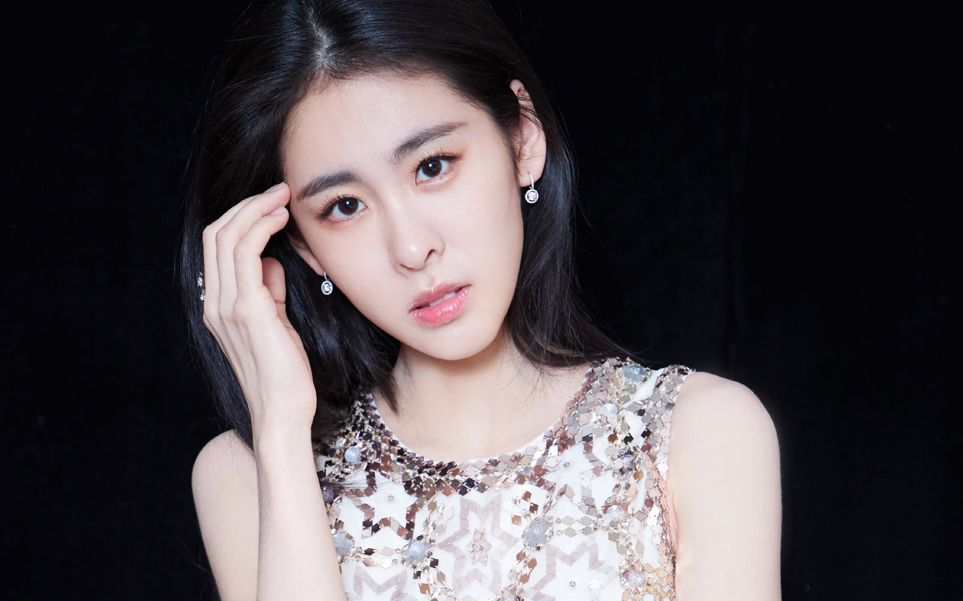 开云网页版-TL直播互动人气飙升，直播期间如何互动提高人气