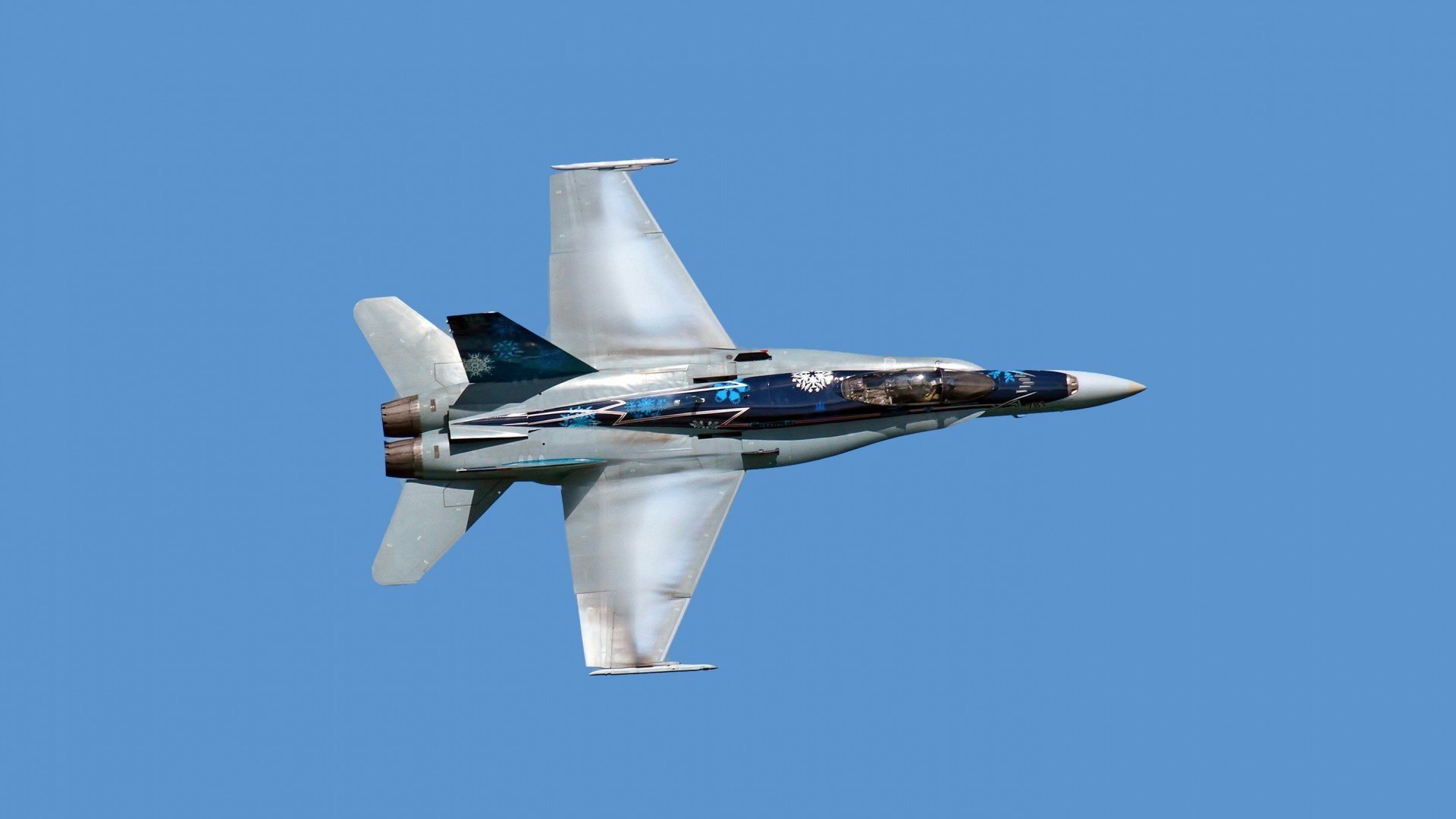 全国青少年攀岩锦标赛顺利举办,攀岩青少年标准赛道