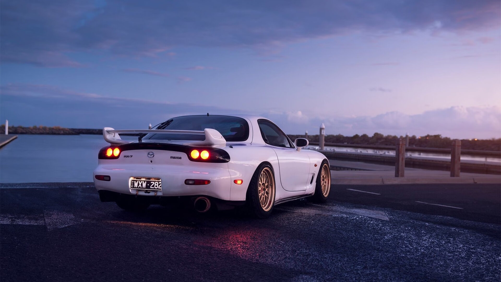 英超巅峰对决：精彩对攻，场场震撼！，英超巅峰时期